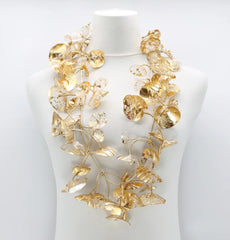 Water lily necklace