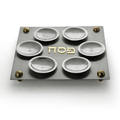 Magnetic Seder plate