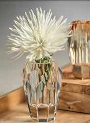 Bud vase